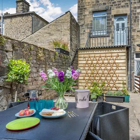 Beechfield Villa Harrogate Exterior photo